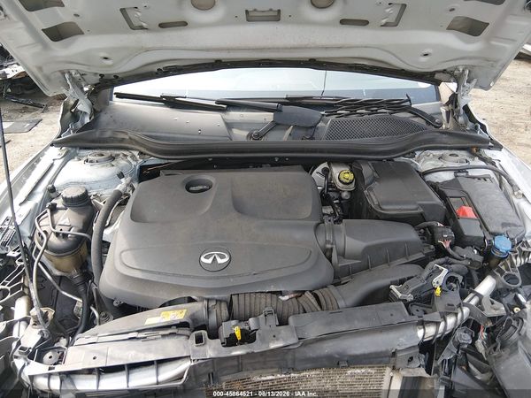 2018 INFINITI QX30 LUXURY