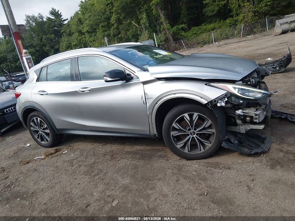 2018 INFINITI QX30 LUXURY