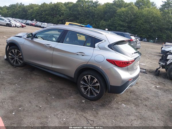 2018 INFINITI QX30 LUXURY