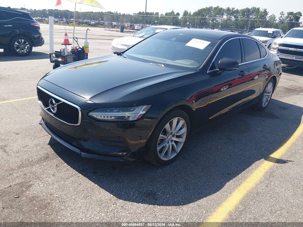 2017 VOLVO S90 T6 MOMENTUM