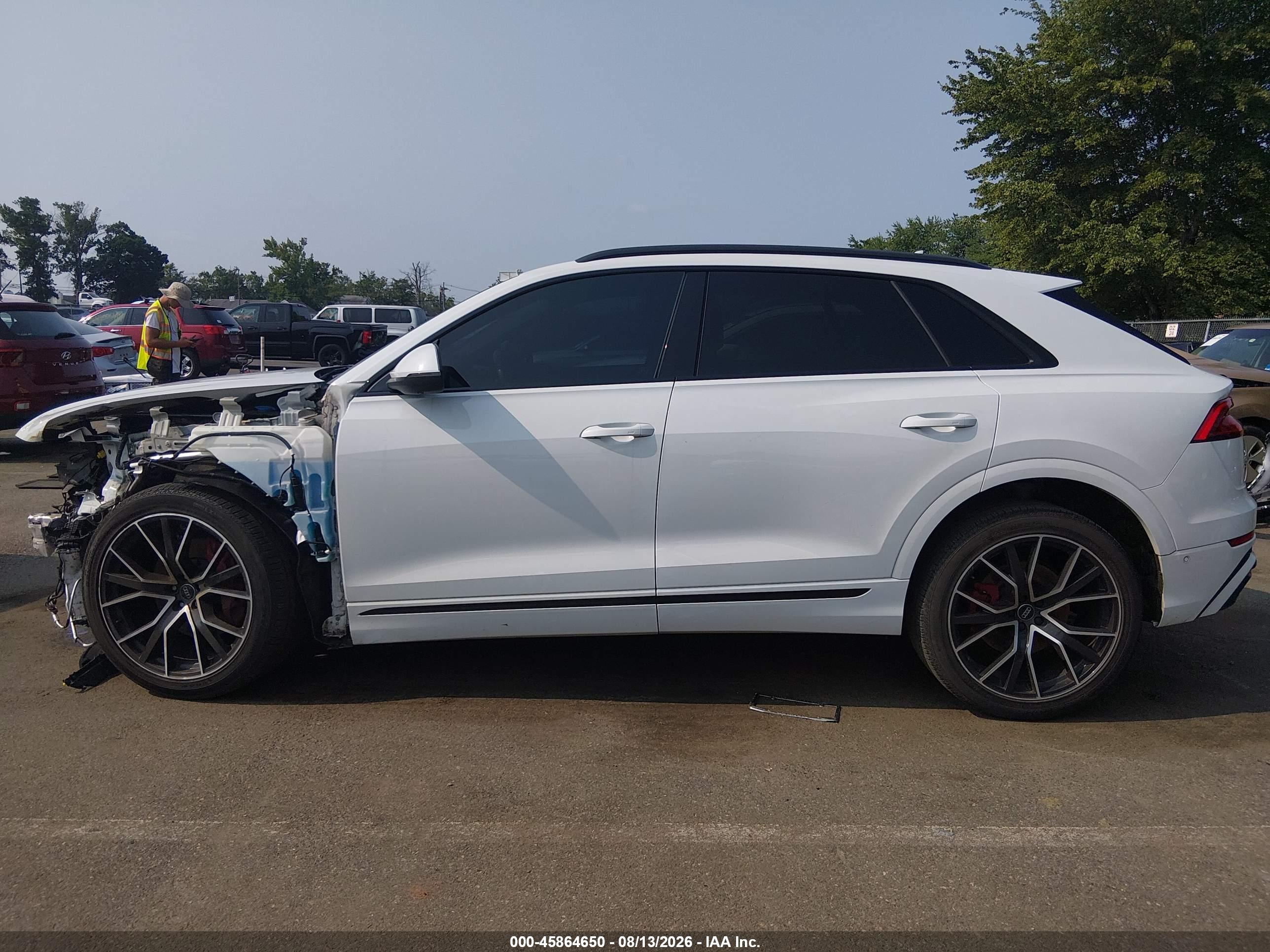 2021 AUDI Q8