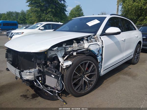 2021 AUDI Q8