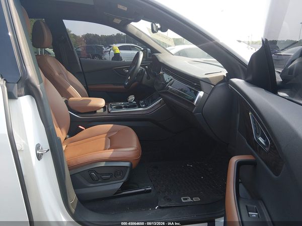 2021 AUDI Q8