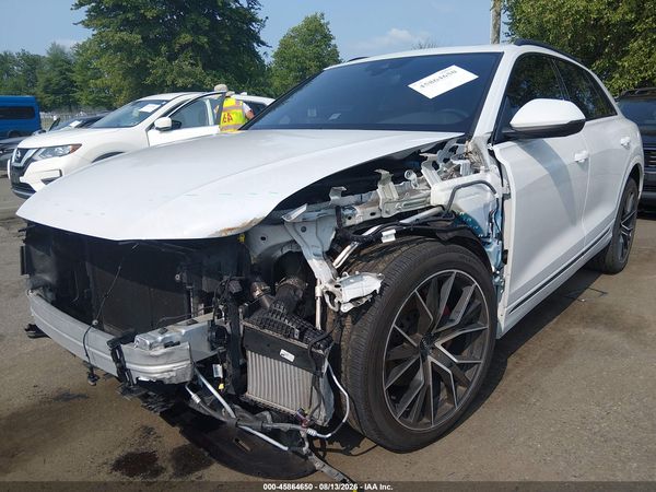 2021 AUDI Q8