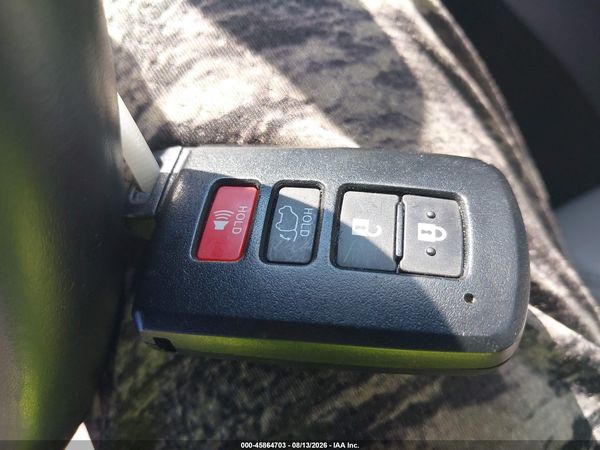 2016 TOYOTA HIGHLANDER XLE V6