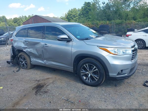 2016 TOYOTA HIGHLANDER XLE V6