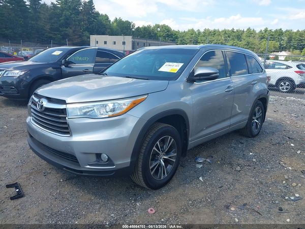 2016 TOYOTA HIGHLANDER XLE V6