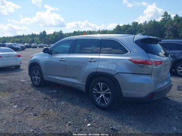 2016 TOYOTA HIGHLANDER XLE V6