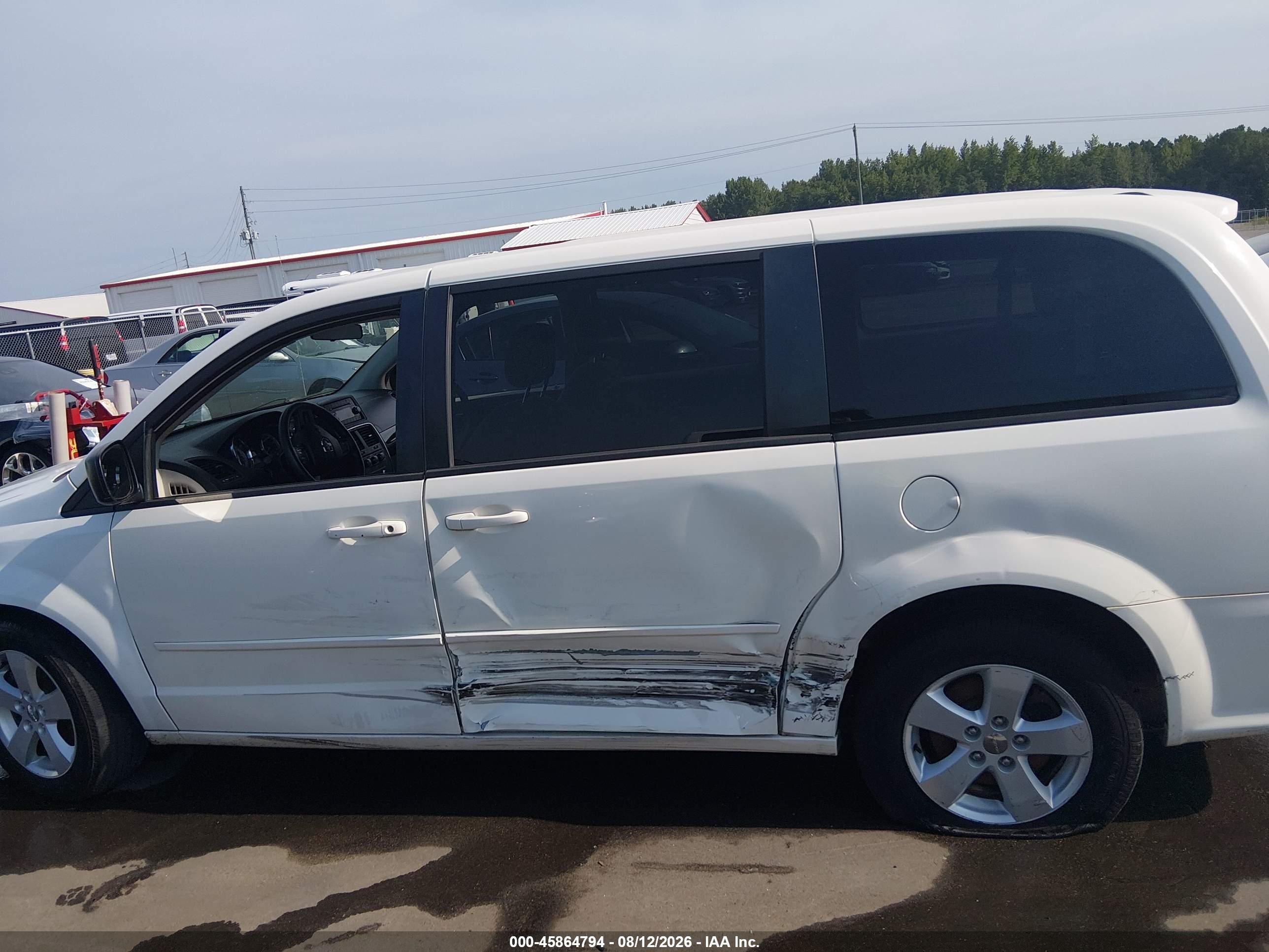 2013 DODGE GRAND CARAVAN SE