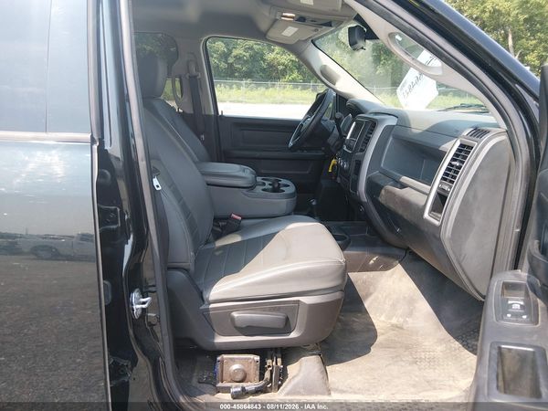 2016 RAM 2500 TRADESMAN