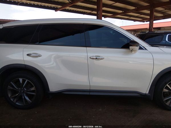 2022 INFINITI QX60 LUXE AWD