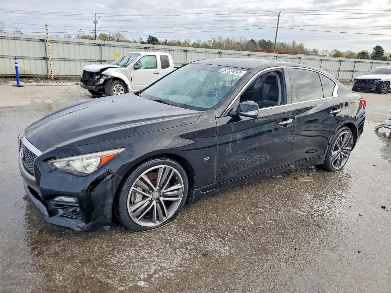 2015 INFINITI Q50