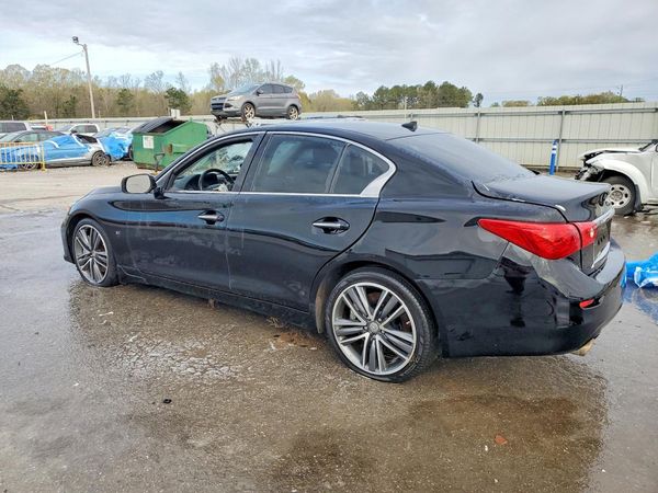 2015 INFINITI Q50