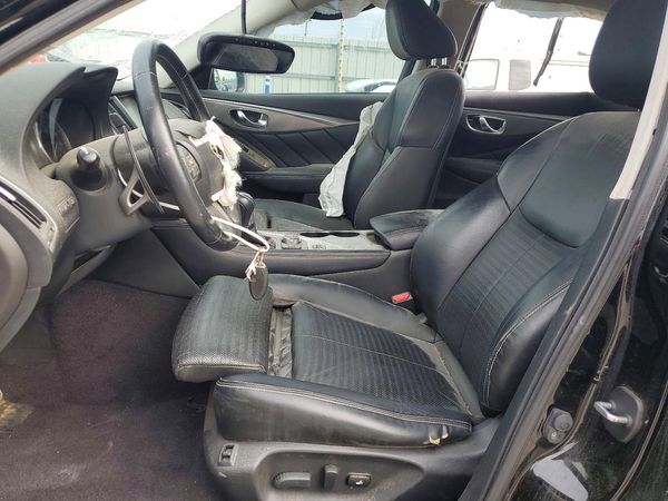2015 INFINITI Q50