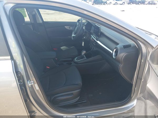 2022 KIA FORTE LXS