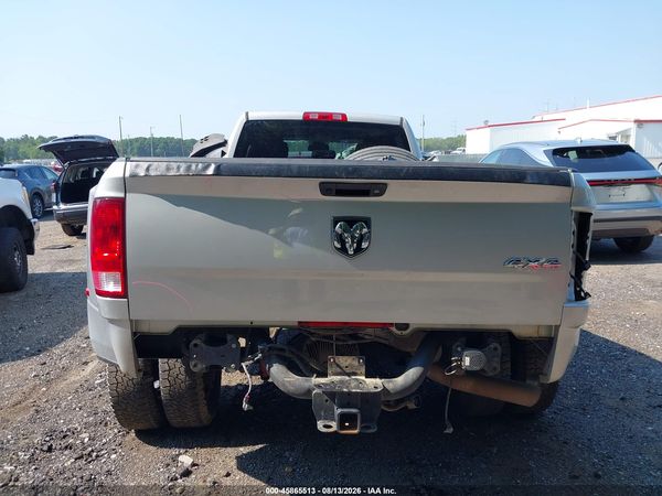 2017 RAM 3500 TRADESMAN  4X4 8' BOX