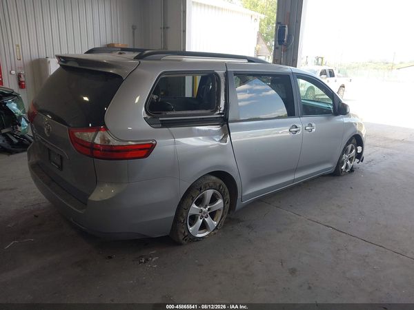2015 TOYOTA SIENNA LE 8 PASSENGER — I4