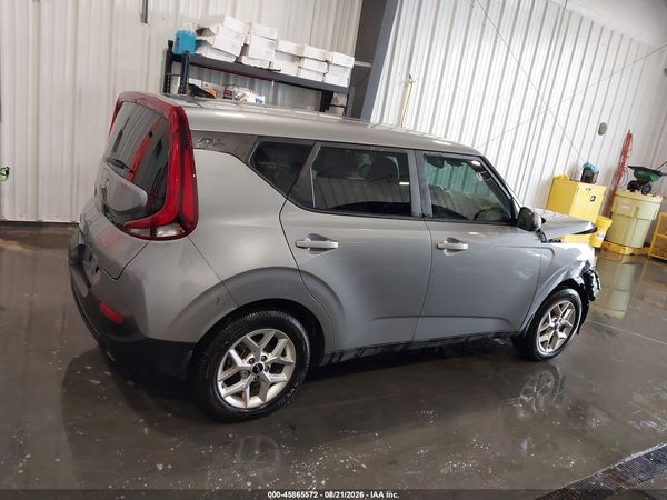 2022 KIA SOUL LX