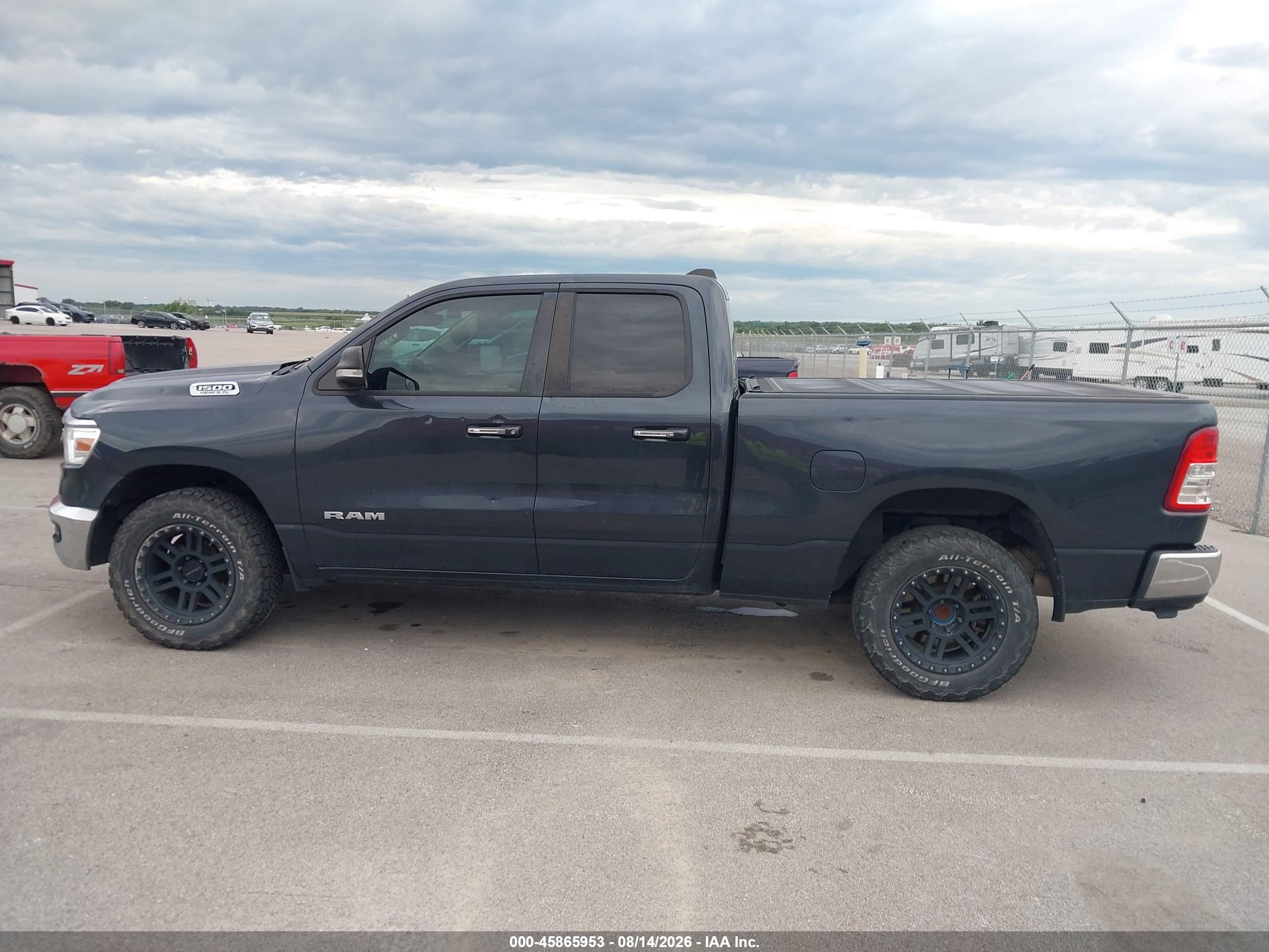 2020 RAM 1500 BIG HORN  4X4 6'4 BOX