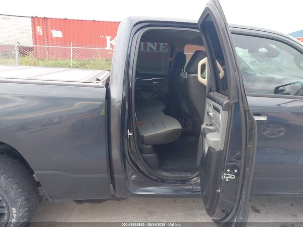 2020 RAM 1500 BIG HORN  4X4 6'4 BOX