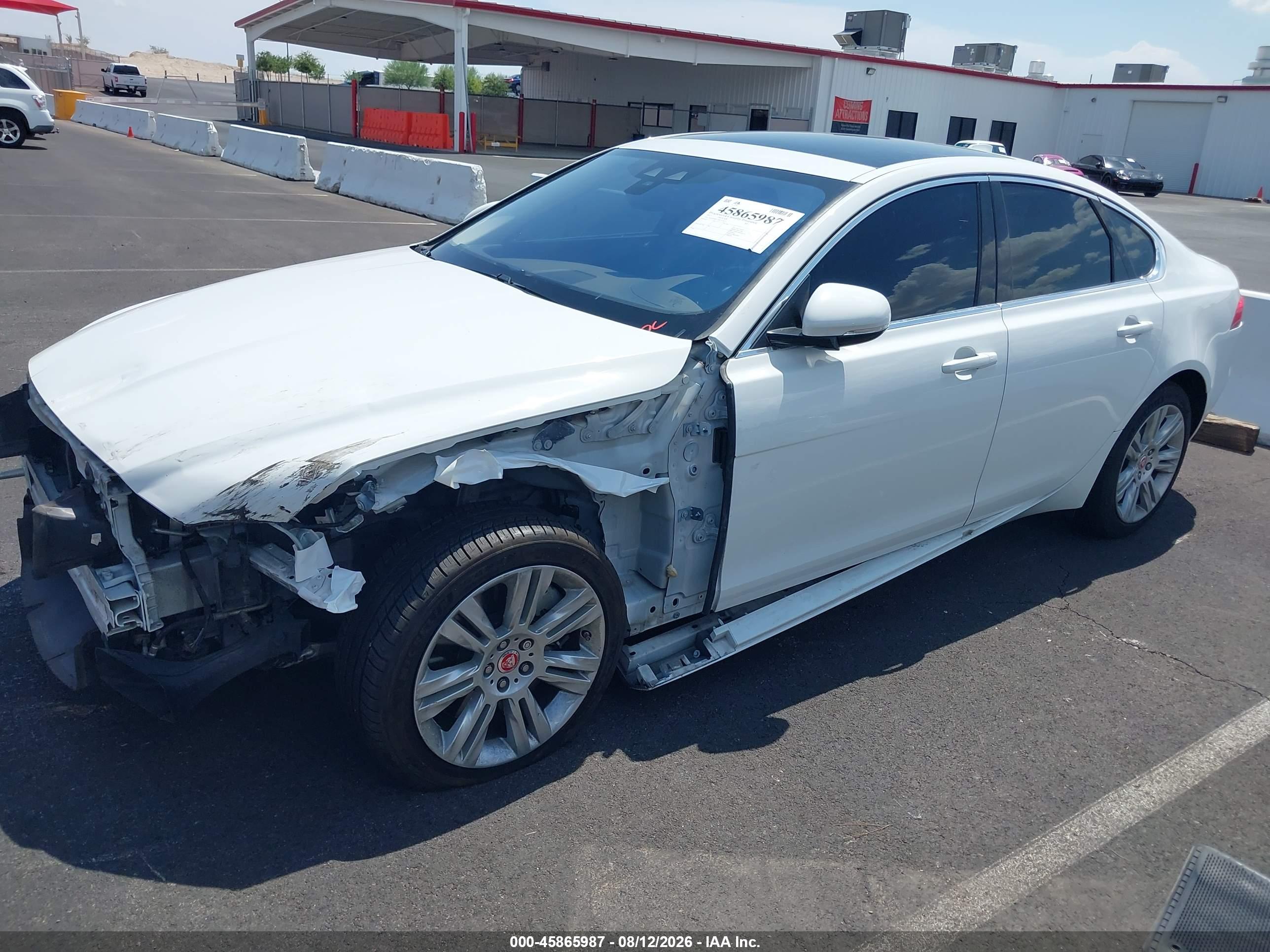2017 JAGUAR XF 35T PREMIUM