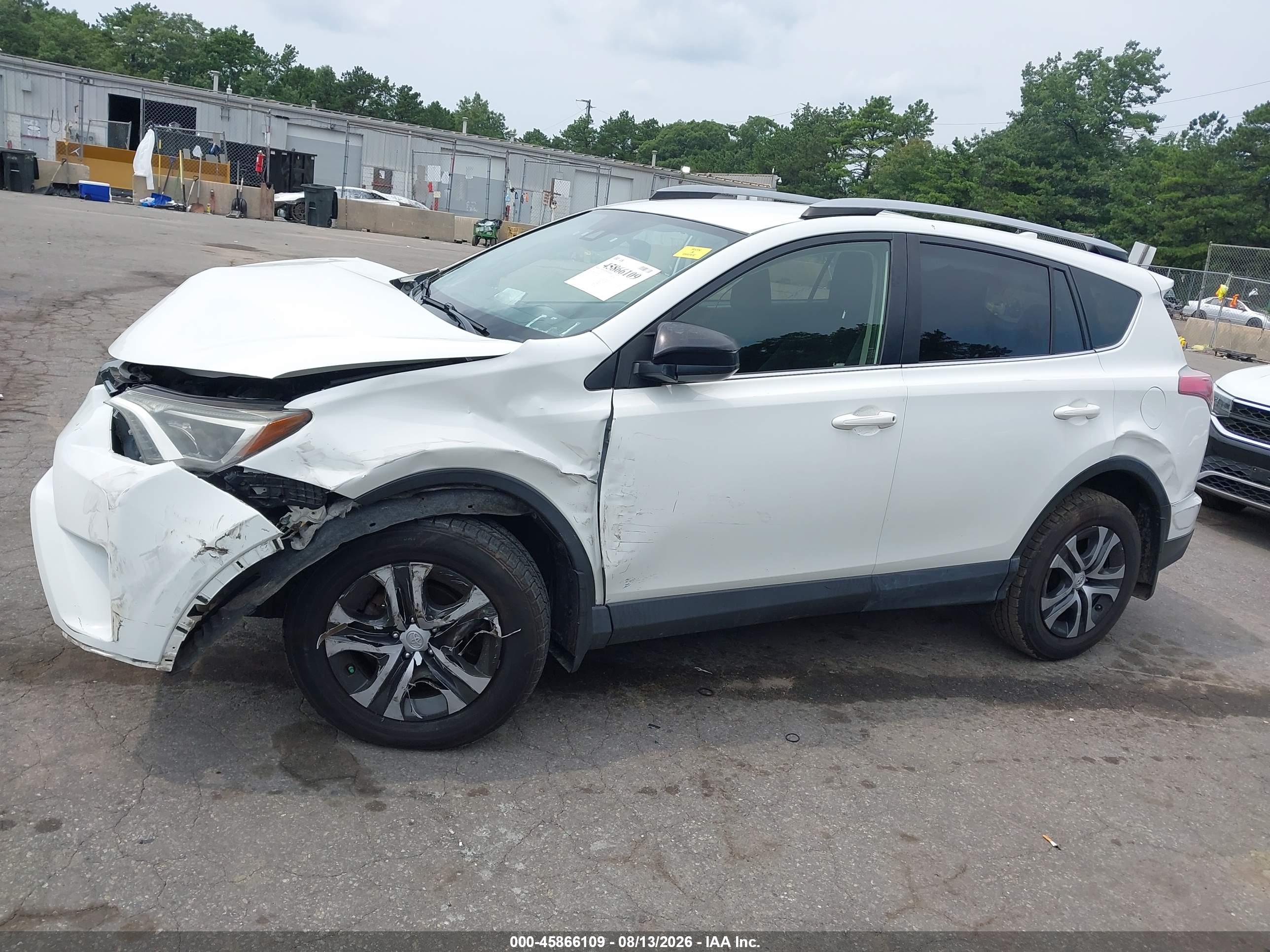 2017 TOYOTA RAV4 LE