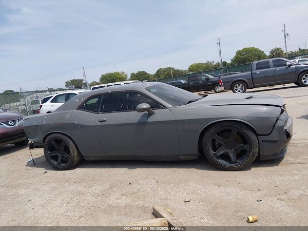 2017 DODGE CHALLENGER SXT