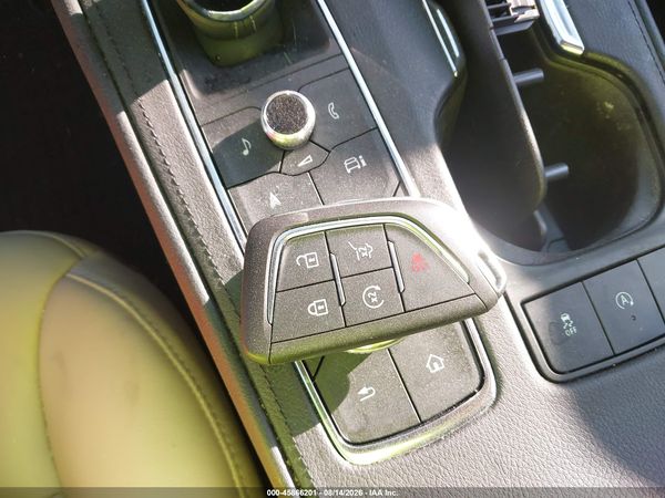 2024 CADILLAC XT4 FWD LUXURY