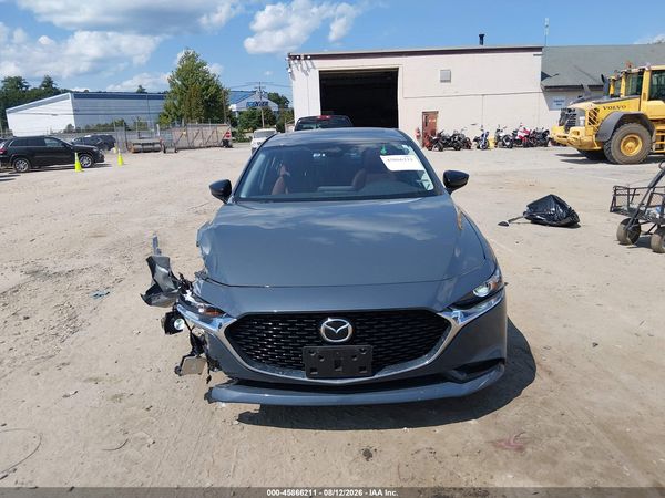 2022 MAZDA MAZDA3 CARBON EDITION