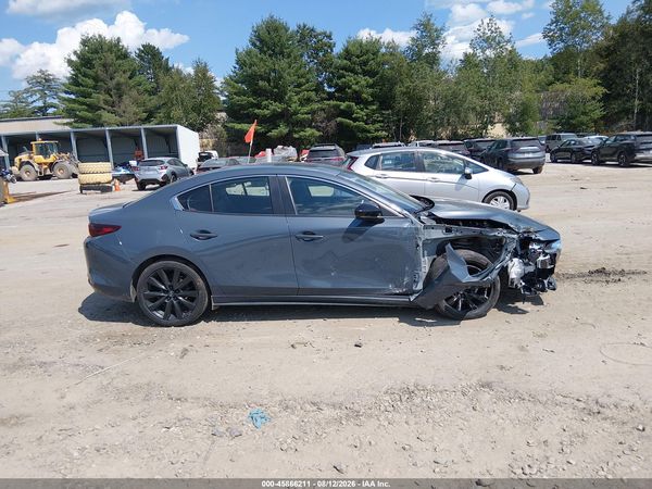 2022 MAZDA MAZDA3 CARBON EDITION