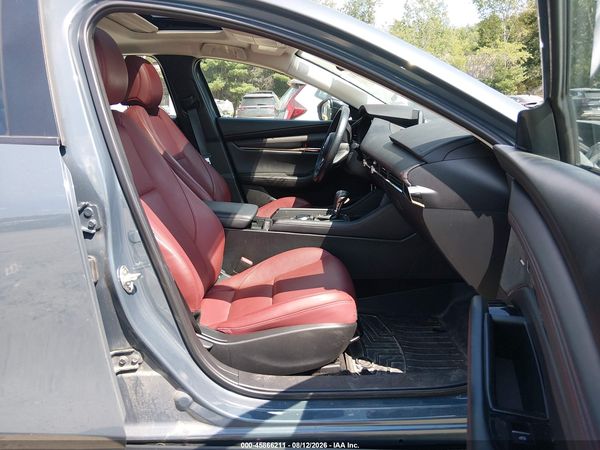 2022 MAZDA MAZDA3 CARBON EDITION