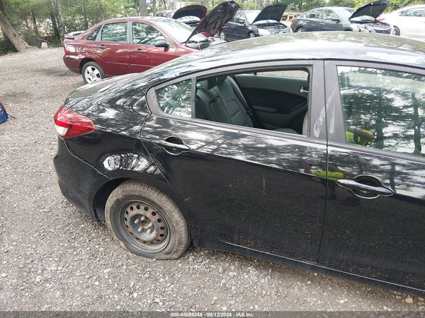 2017 KIA FORTE LX