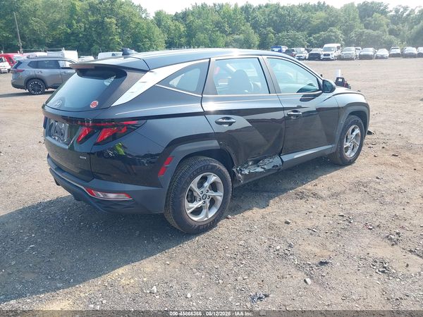 2022 HYUNDAI TUCSON SE