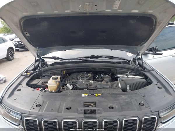 2023 JEEP GRAND CHEROKEE L LAREDO 4X4 — I10