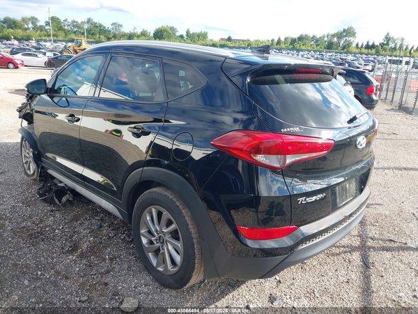 2017 HYUNDAI TUCSON SE PLUS