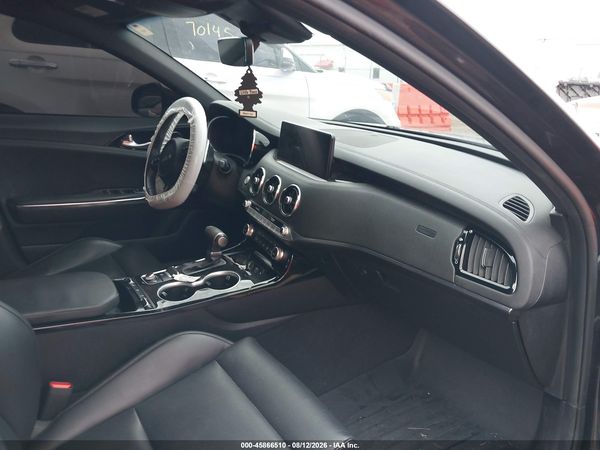 2022 KIA STINGER GT-LINE