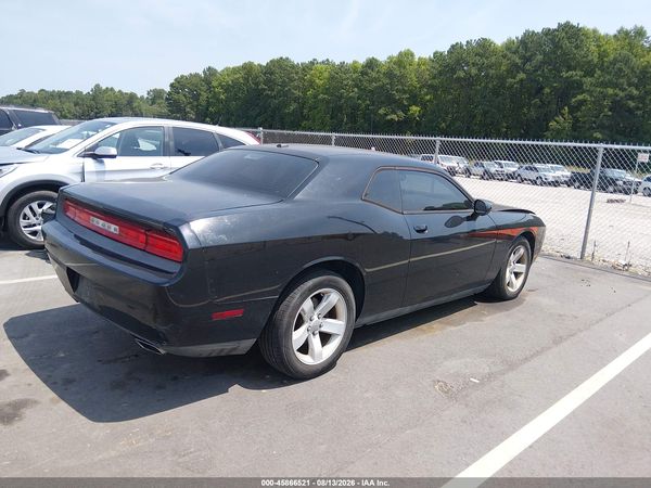 2014 DODGE CHALLENGER SXT