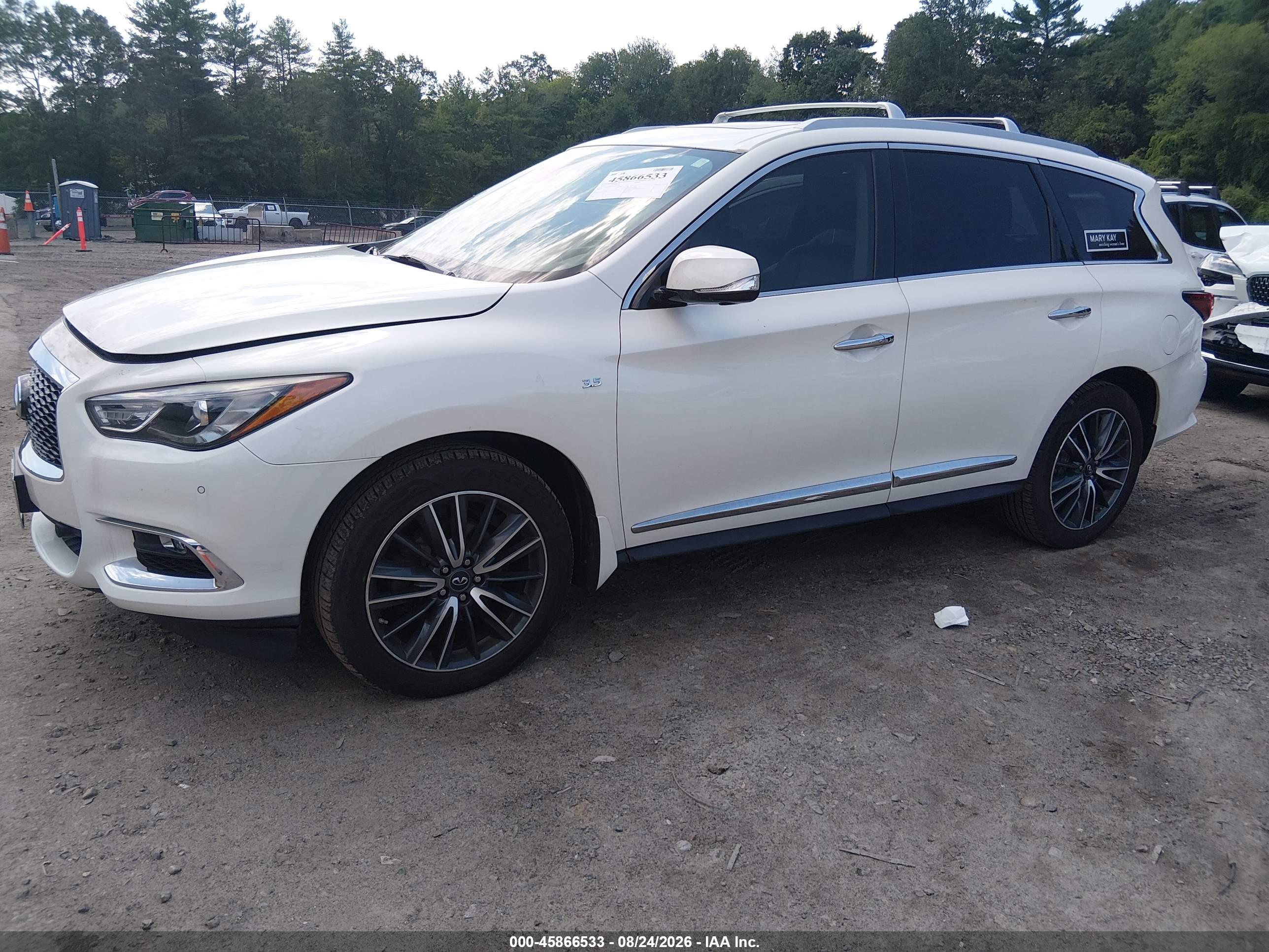 2017 INFINITI QX60 — I2