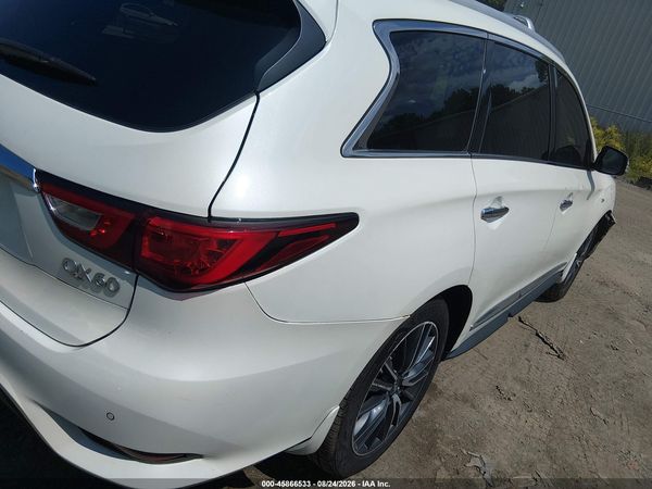 2017 INFINITI QX60 — I4