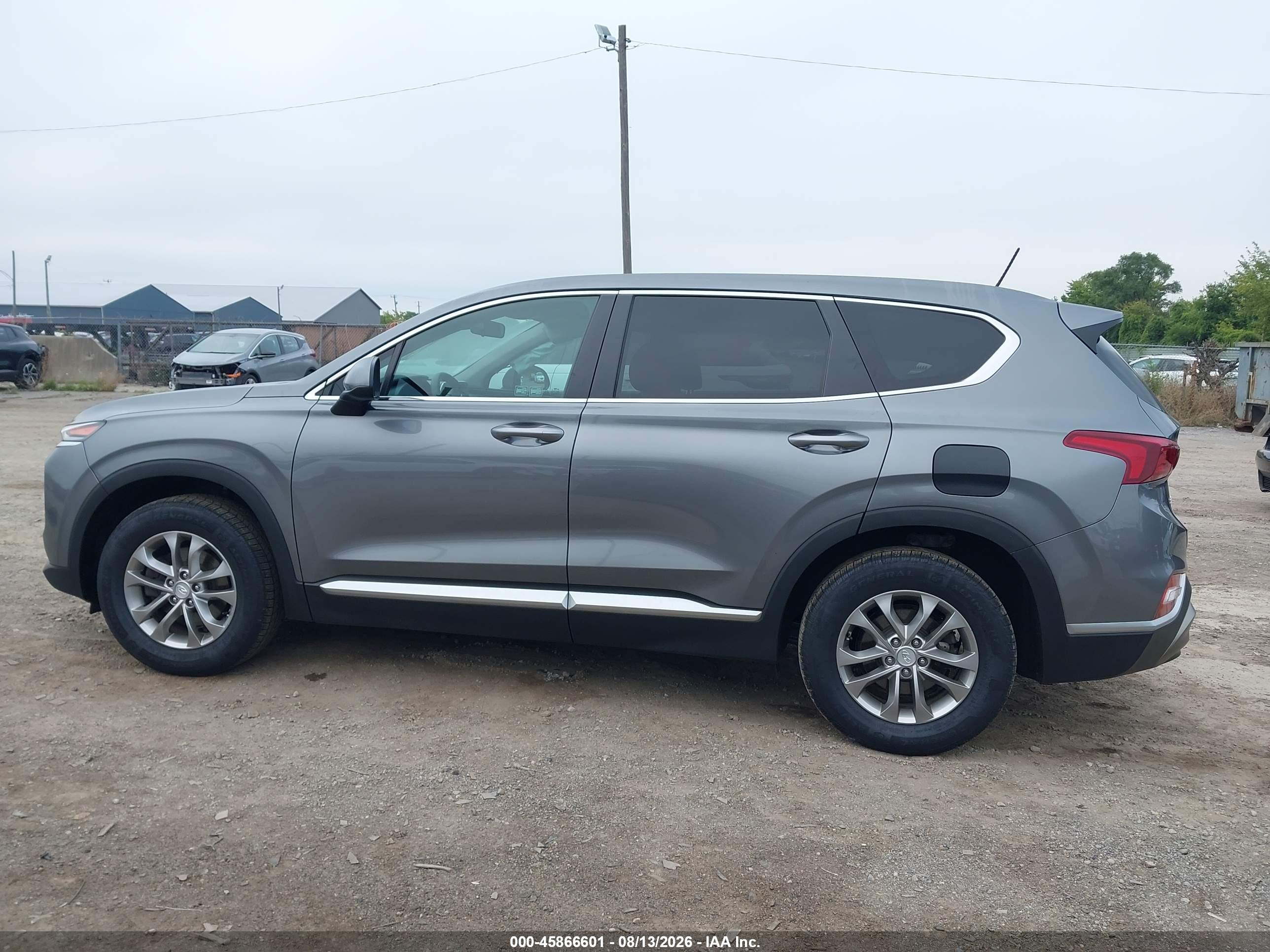 2019 HYUNDAI SANTA FE SE