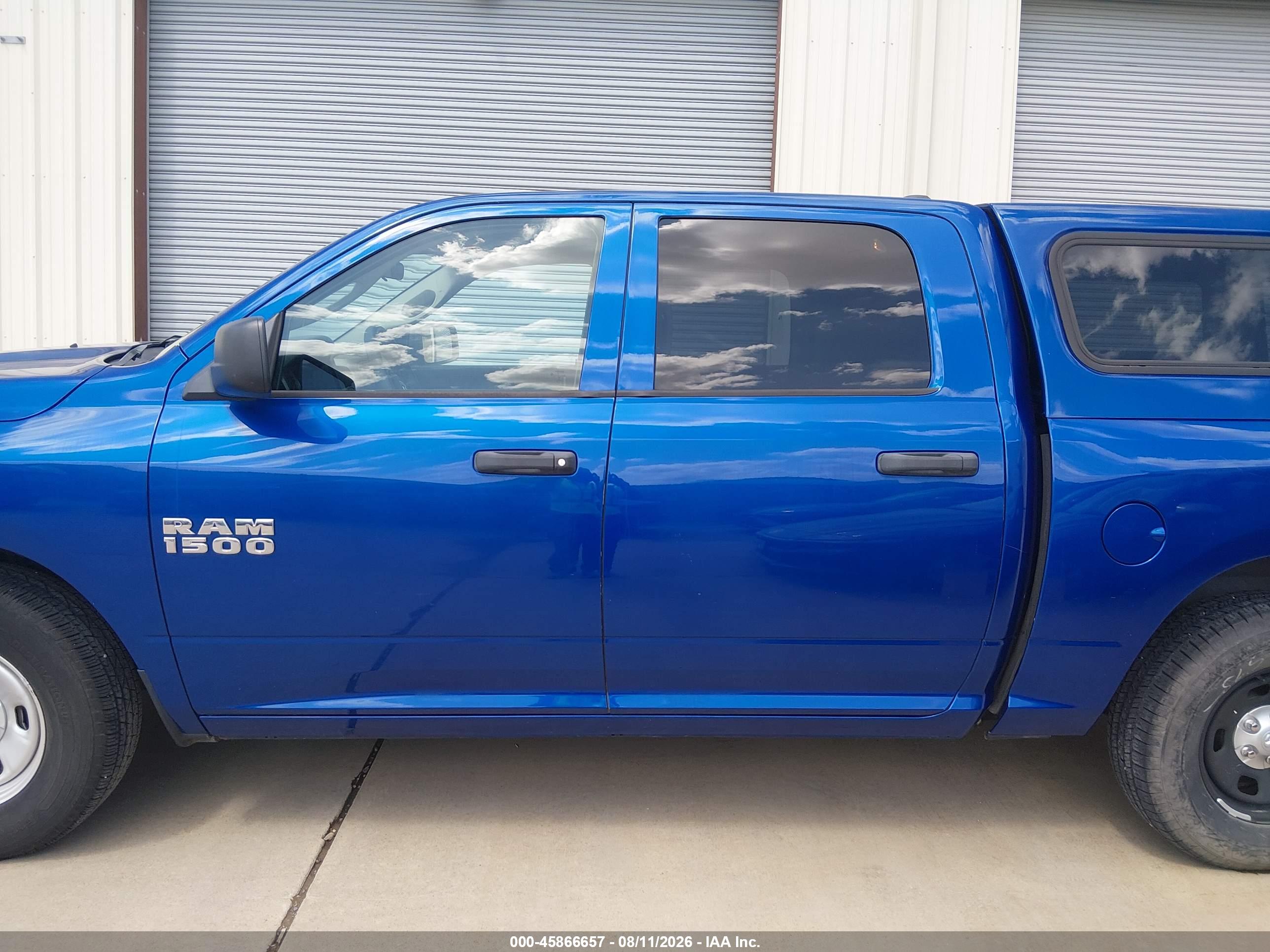 2017 RAM 1500 TRADESMAN  4X2 5'7 BOX