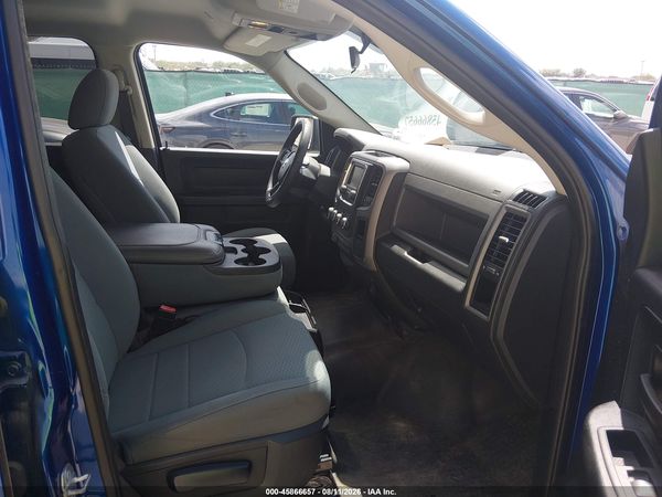 2017 RAM 1500 TRADESMAN  4X2 5'7 BOX