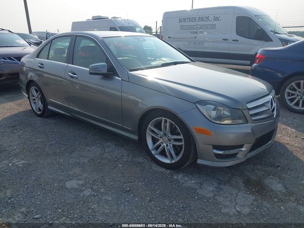 2013 MERCEDES-BENZ C 300 SPORT 4MATIC