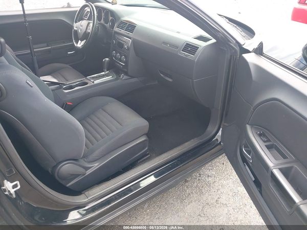 2013 DODGE CHALLENGER SXT — I5