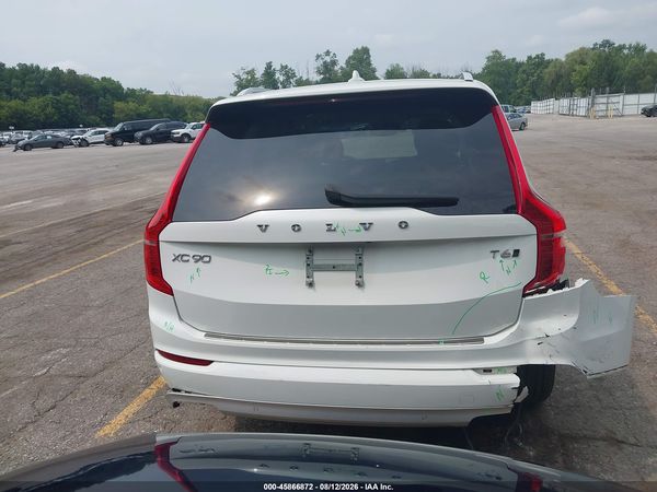 2021 VOLVO XC90 T6 MOMENTUM 7 PASSENGER