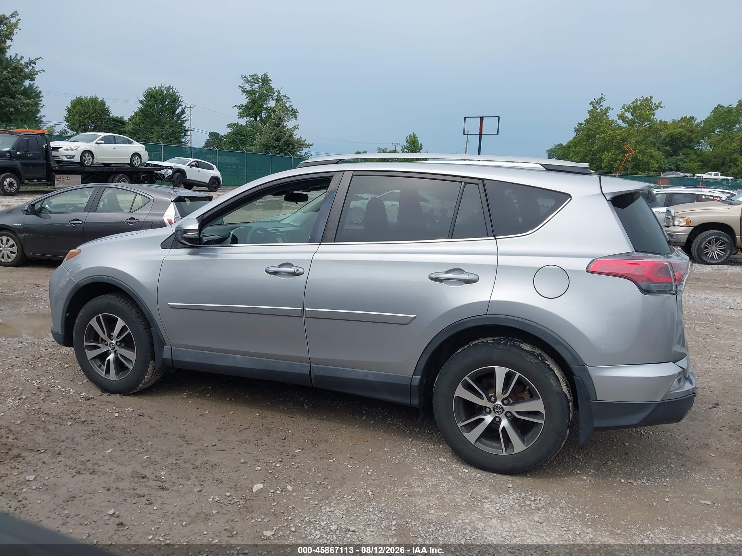 2018 TOYOTA RAV4 XLE