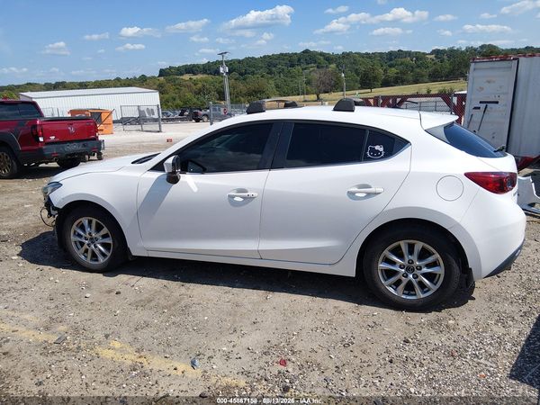 2016 MAZDA MAZDA3
