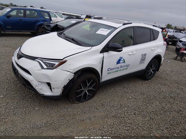 2018 TOYOTA RAV4 SE