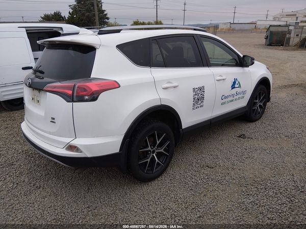 2018 TOYOTA RAV4 SE