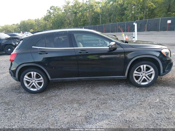 2015 MERCEDES-BENZ GLA 250 4MATIC
